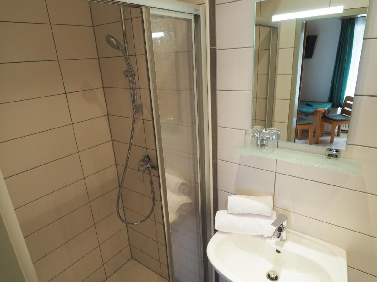 Gasthof Zum Gruenen Specht Oberzeiring Dış mekan fotoğraf